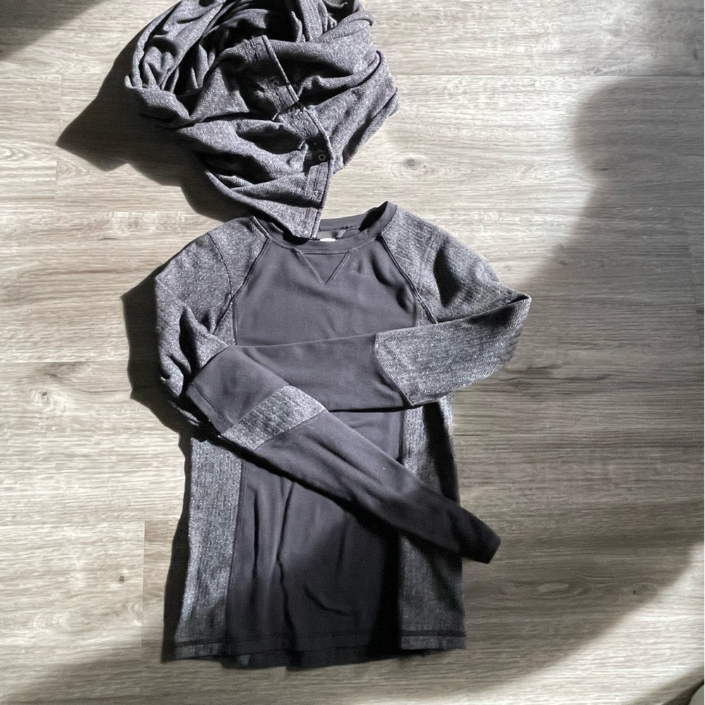 Ivivva Black and Gray Long Sleeve Top with Scarf